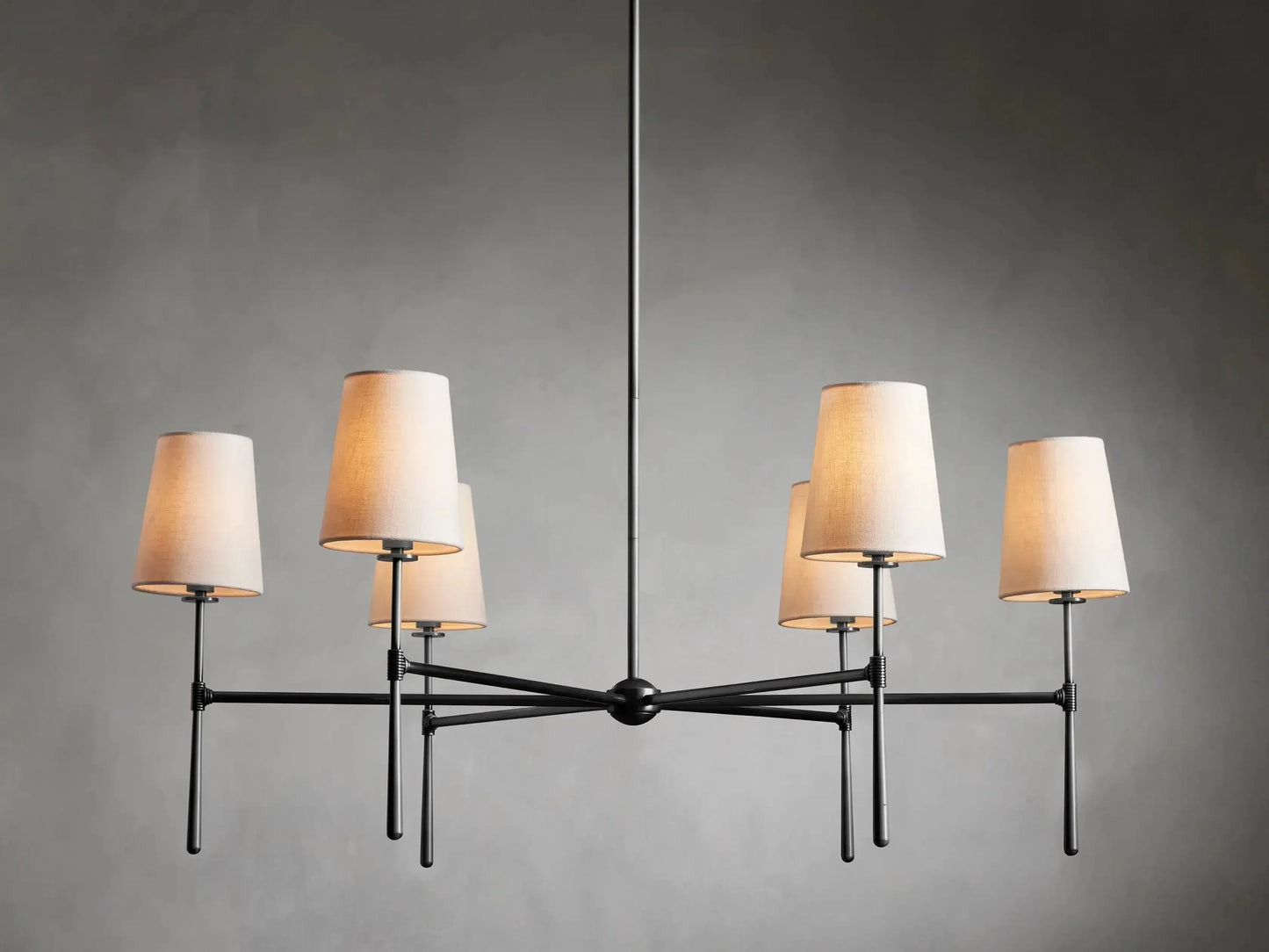 Araces Round Chandelier 4/6 Light