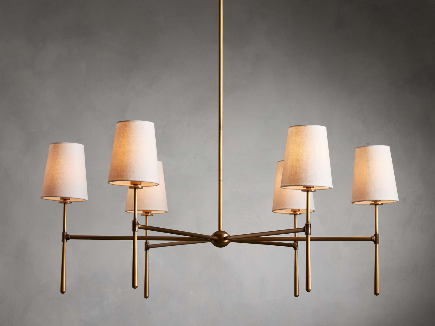 Araces Round Chandelier 4/6 Light
