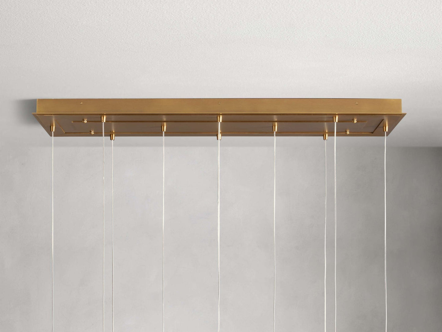Vayson Linear Chandelier