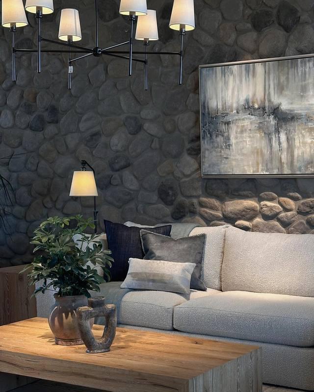 Araces Round Chandelier 4/6 Light