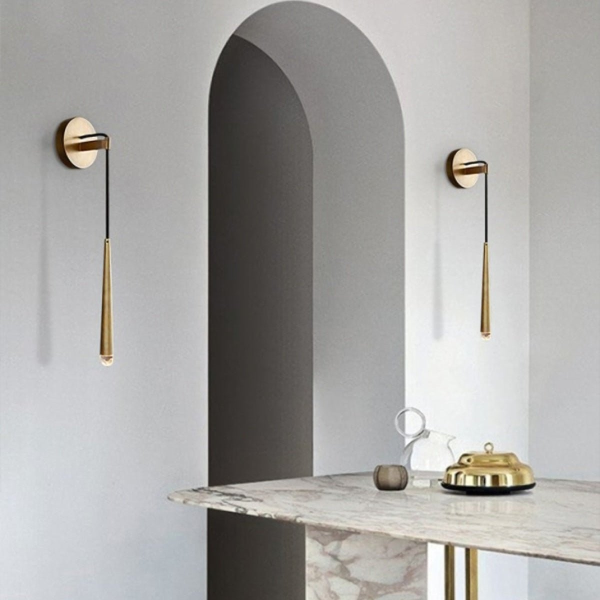 Aquitains Grand Sconce - Lightings Menu
