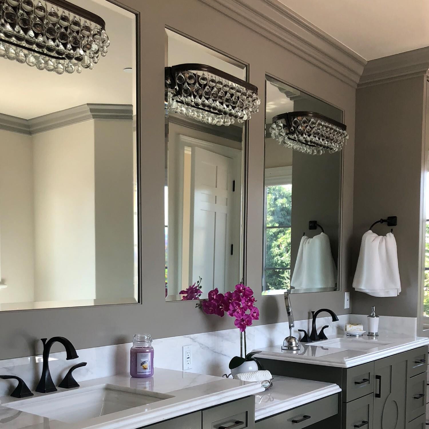 Calypso 23 Inch 6 - Light Bath Vanity Light - Lightings Menu