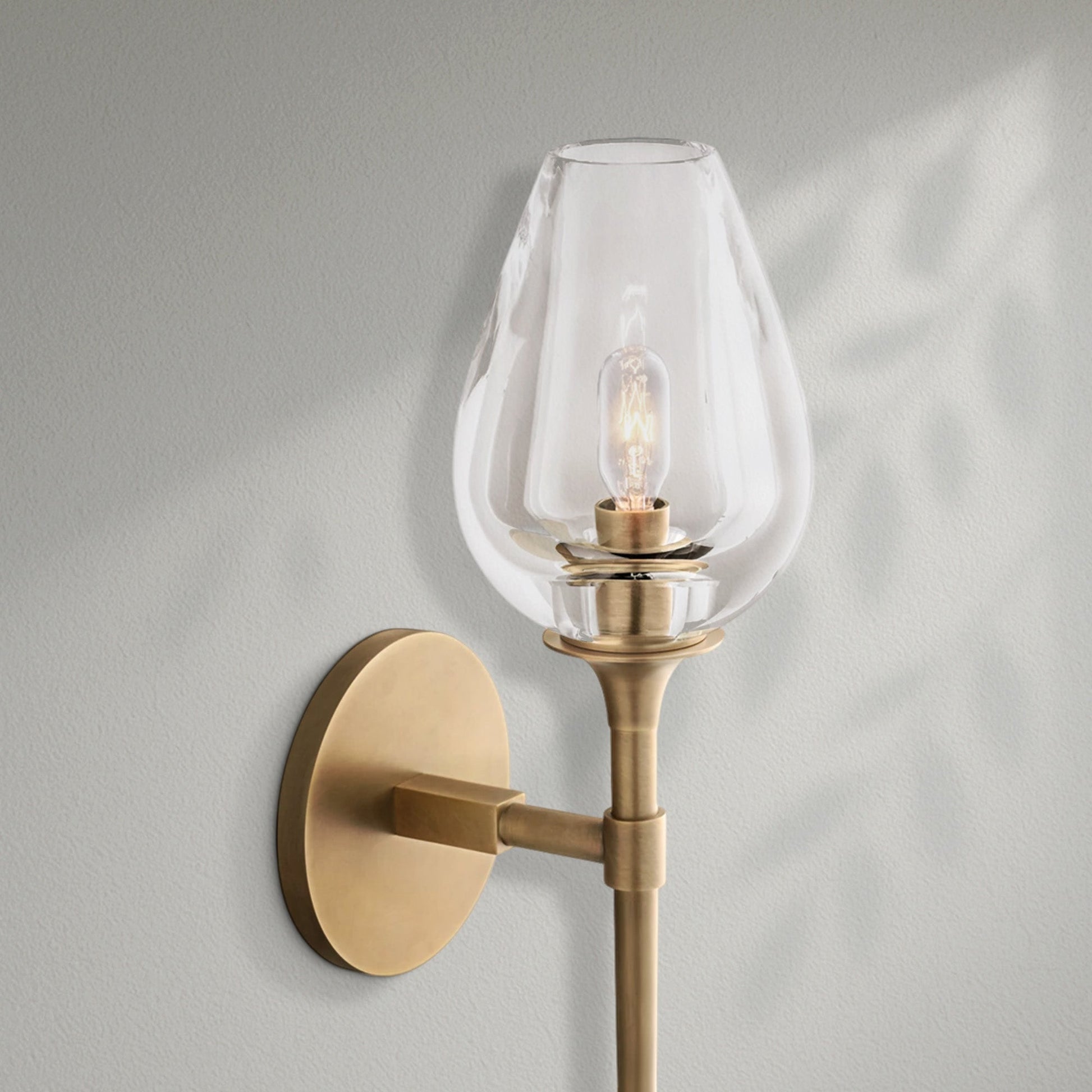 Tulips Grand Sconce - Lightings Menu